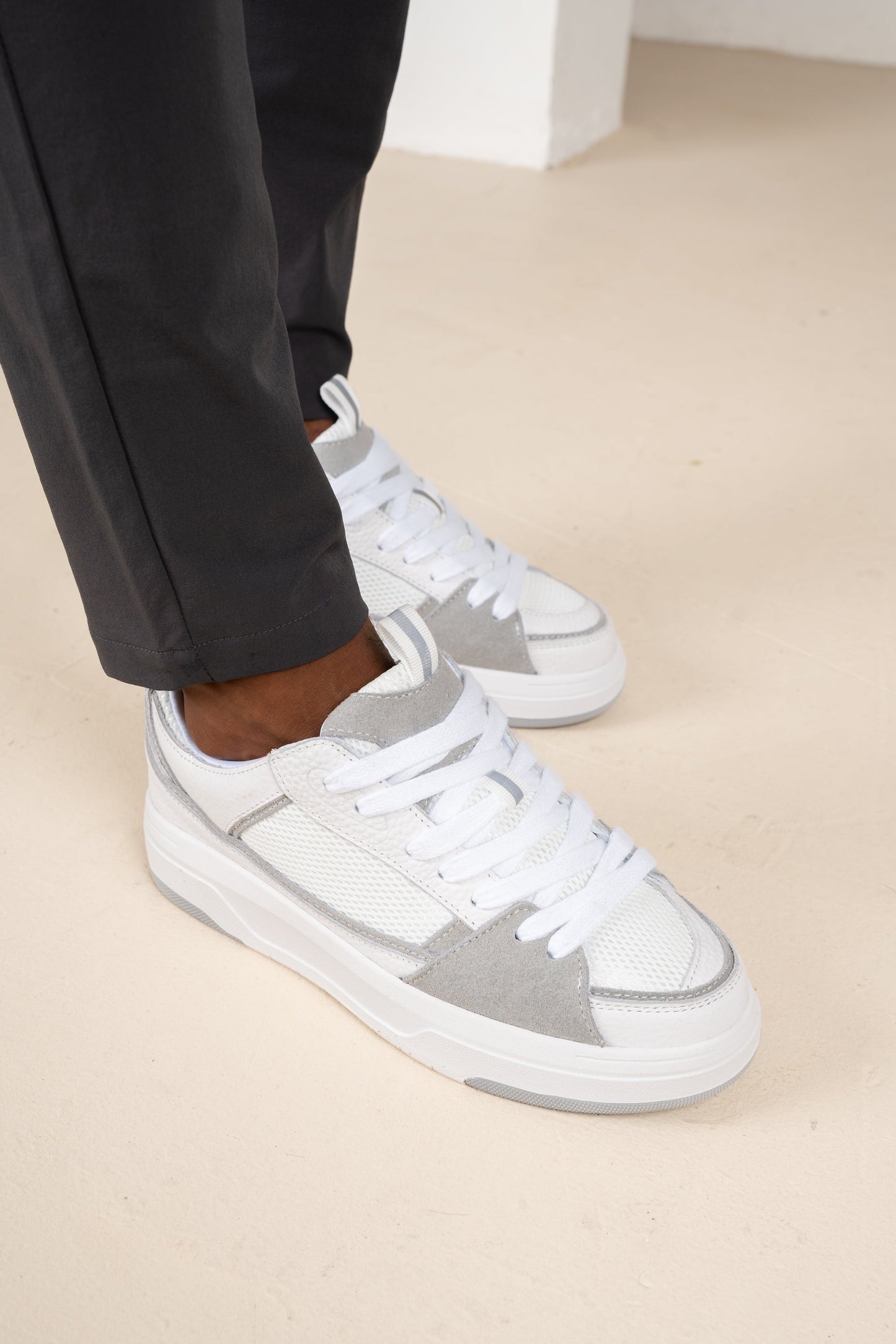 Court Trainer - White