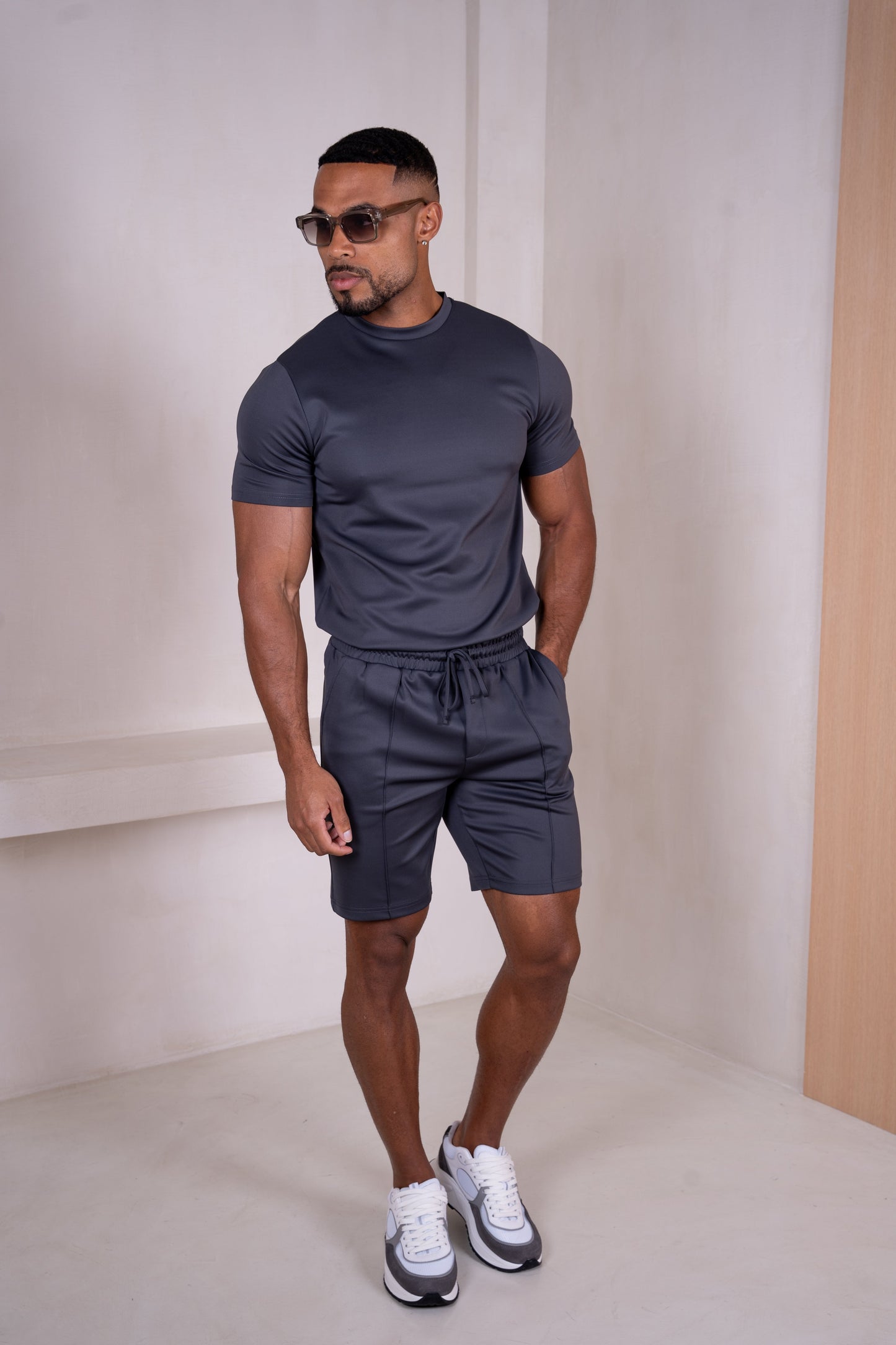 Premium Scuba Pintuck Shorts - Charcoal