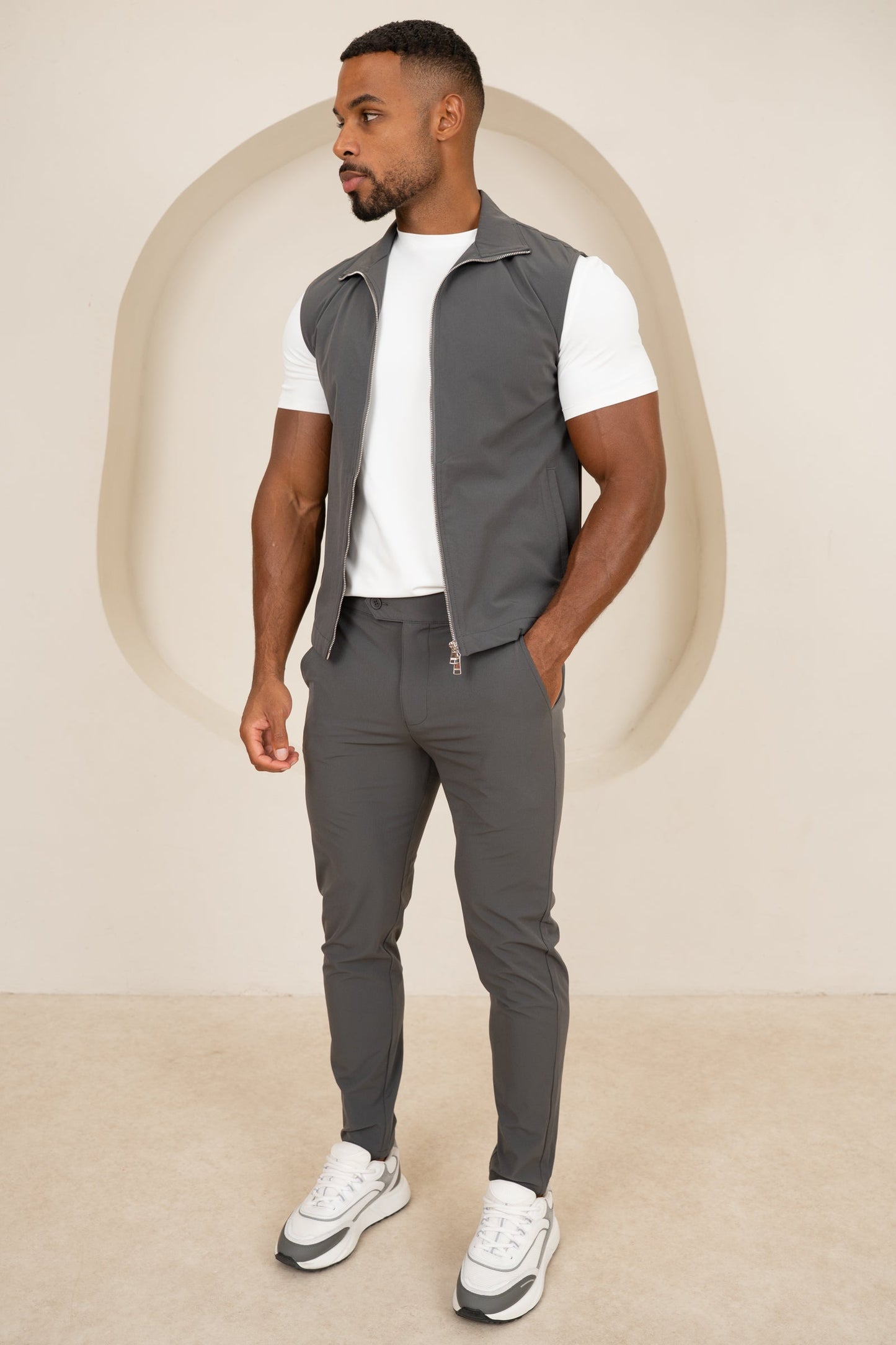 Motion Technical Gilet - Charcoal