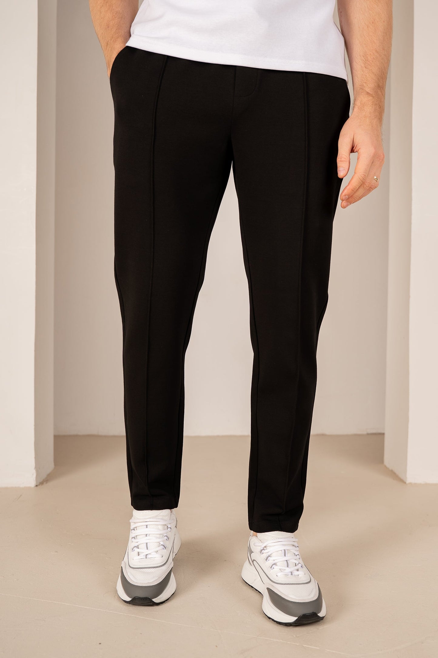 Interlock Jogger - Black